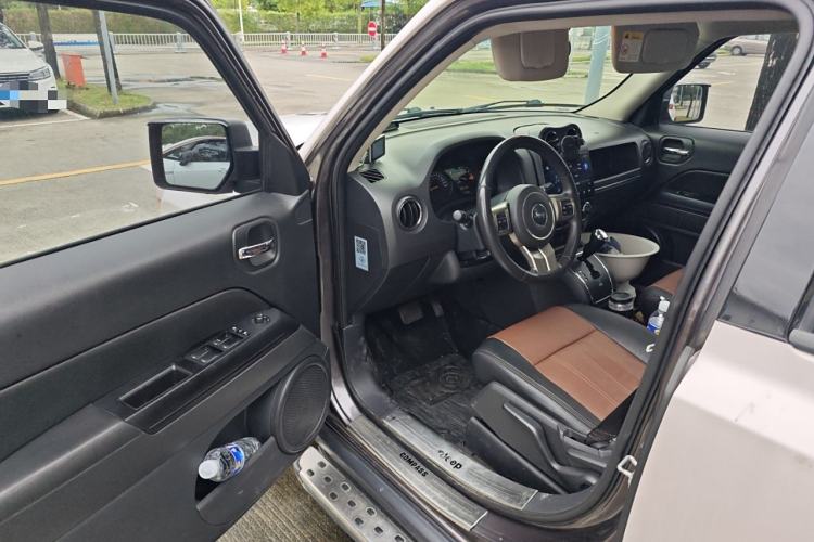 Used Jeep Patriot 2014 2.4L Sport Edition Driver Seat