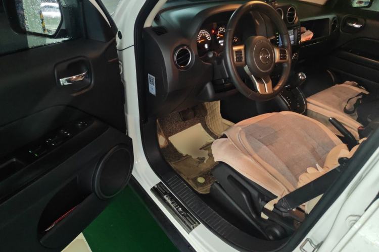 Used Jeep Patriot 2014 2.4L Sport Edition Driver Seat