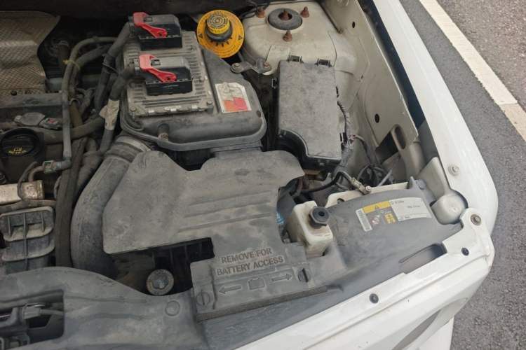 Used Jeep Patriot 2014 2.0L Sport Edition Engine Bay Left