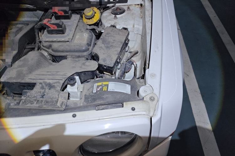 Used Jeep Patriot 2014 2.0L Sport Edition Engine Bay Left