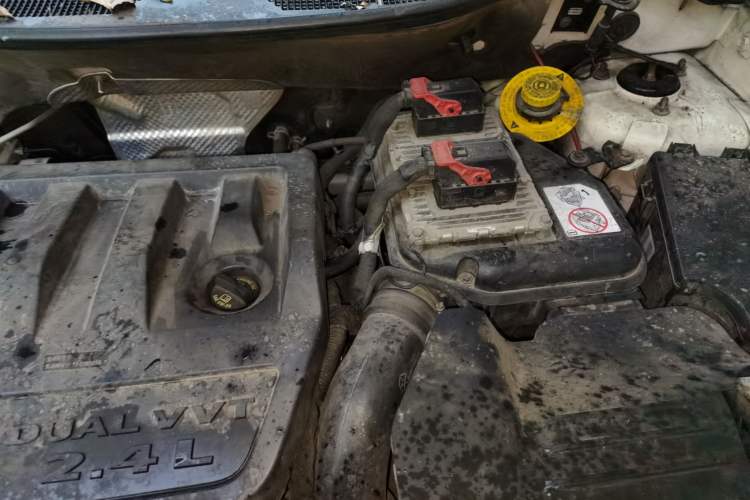 Used Jeep Patriot 2014 2.4L Sport Edition Engine Bay Left