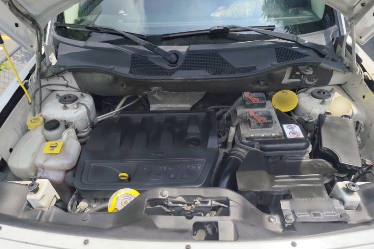 Used Jeep Patriot 2014 2.0L Sport Edition Engine Bay