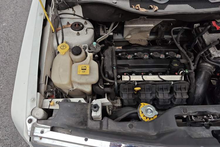 Used Jeep Patriot 2014 2.0L Sport Enhanced Edition Engine Bay Right