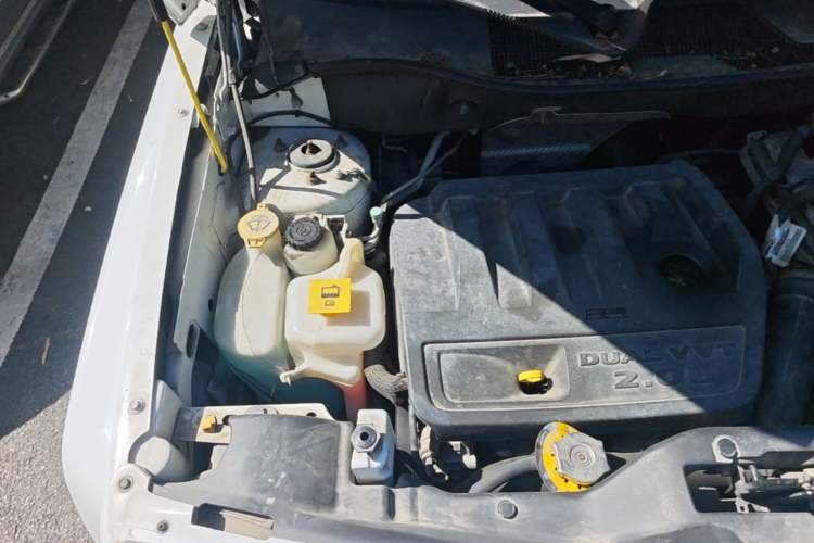 Used Jeep Patriot 2014 2.0L Sport Edition Engine Bay Right