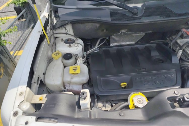 Used Jeep Patriot 2014 2.0L Sport Edition Engine Bay Right