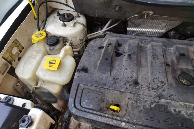 Used Jeep Patriot 2014 2.4L Sport Edition Engine Bay Right
