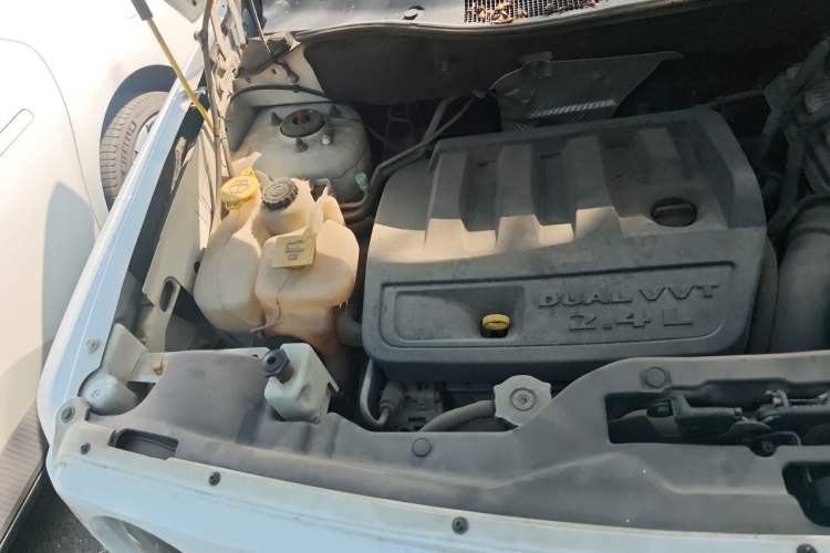 Used Jeep Patriot 2014 2.4L Luxury Navigation Edition Engine Bay Right