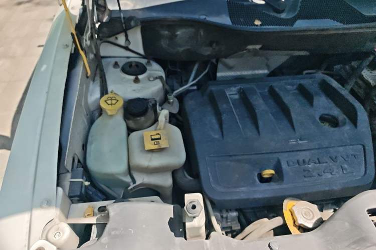 Used Jeep Patriot 2014 2.4L Luxury Navigation Edition Engine Bay Right