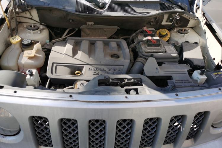 Used Jeep Patriot 2014 2.4L Serpentine Collection Edition Engine Bay