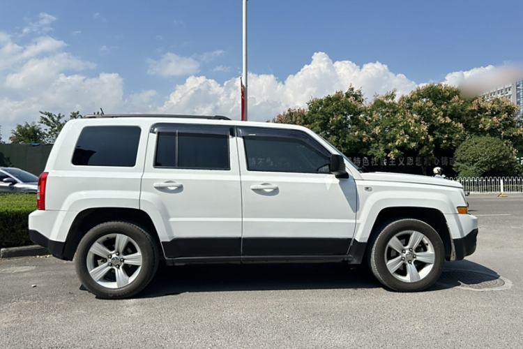 Used Jeep Patriot 2014 2.0L Sport Edition Exterior 1