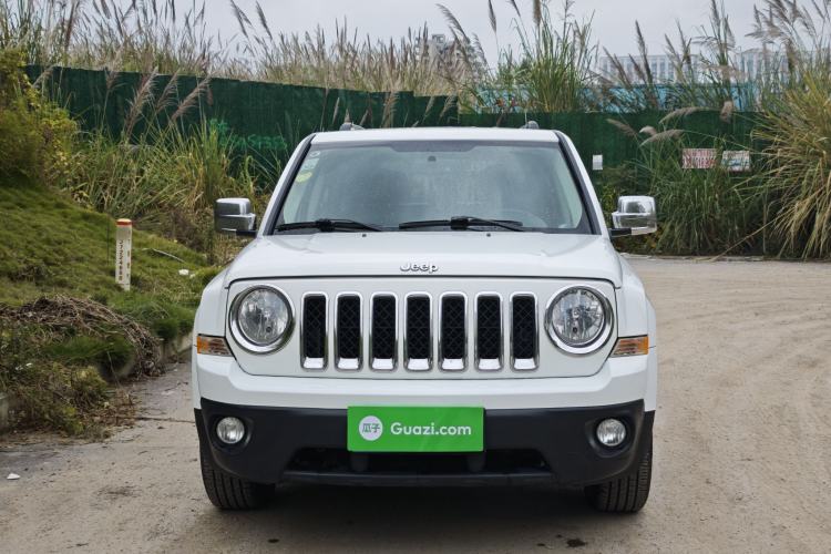 Used Jeep Patriot 2014 2.4L Luxury Navigation Edition Exterior 1