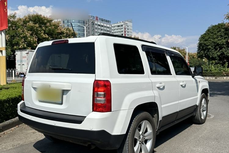 Used Jeep Patriot 2014 2.0L Sport Edition Exterior 2