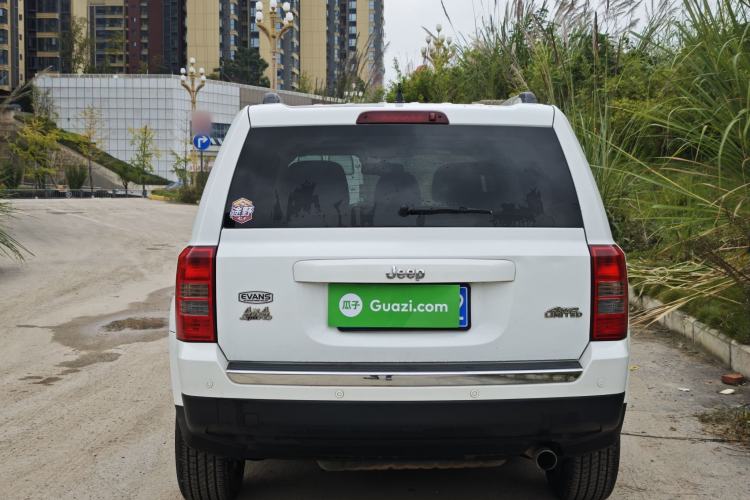Used Jeep Patriot 2014 2.4L Luxury Navigation Edition Exterior 3