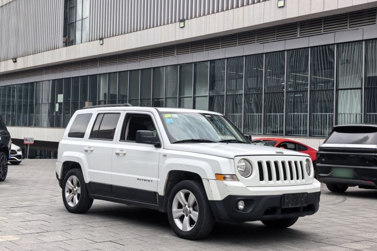 Used Jeep Patriot 2014 2.4L Sport Edition Exterior 5