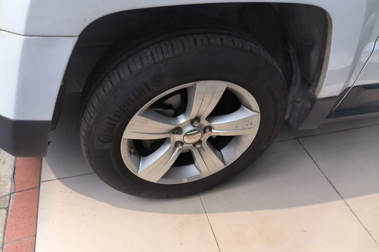 Used Jeep Patriot 2014 2.4L Sport Edition Exterior 7