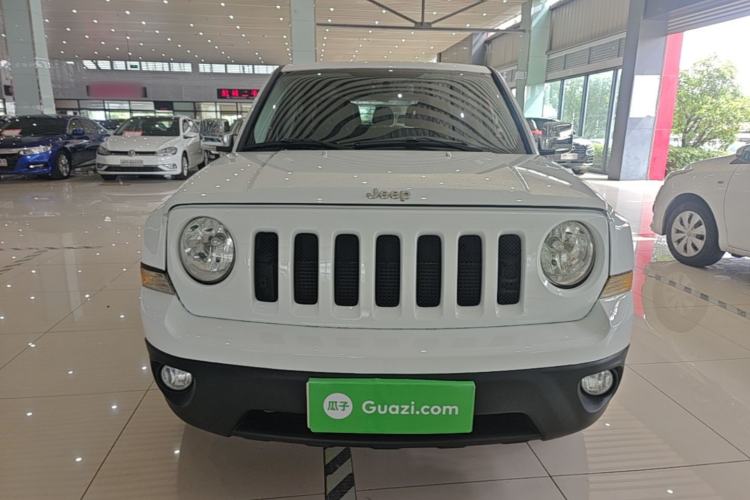 Used Jeep Patriot 2014 2.0L Sport Edition Front