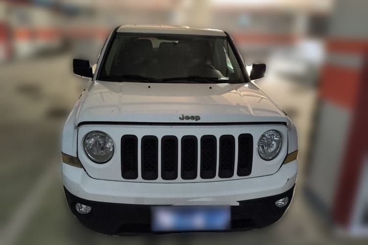Used Jeep Patriot 2014 2.4L Sport Edition Front