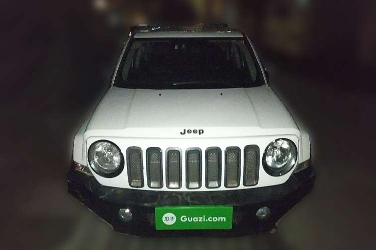 Used Jeep Patriot 2014 2.4L Sport Edition Front
