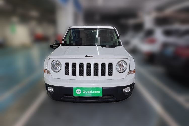Used Jeep Patriot 2014 2.0L Sport Edition Front