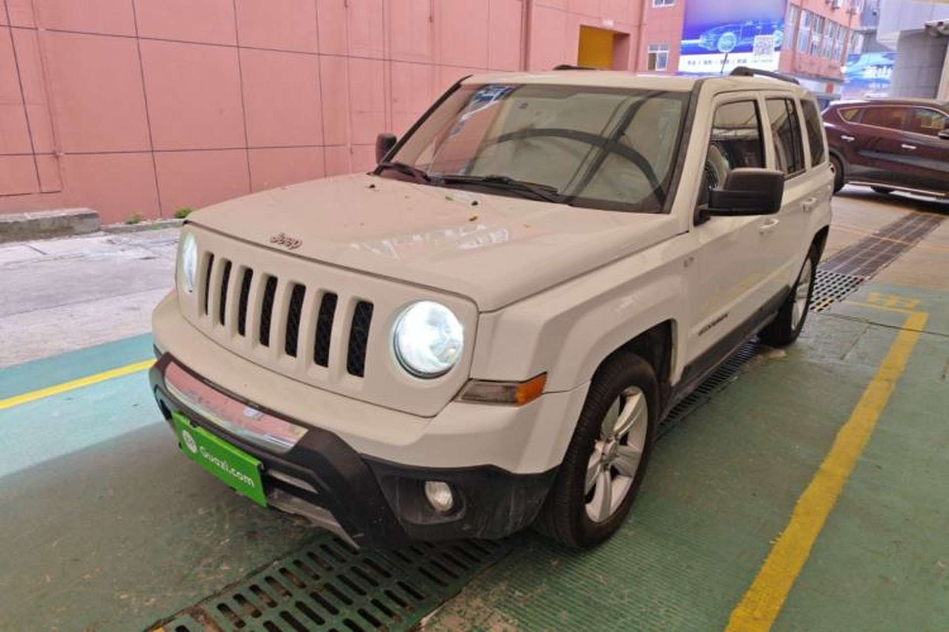 Used Jeep Patriot 2014 2.0L Sport Edition Front Left 45 Deg