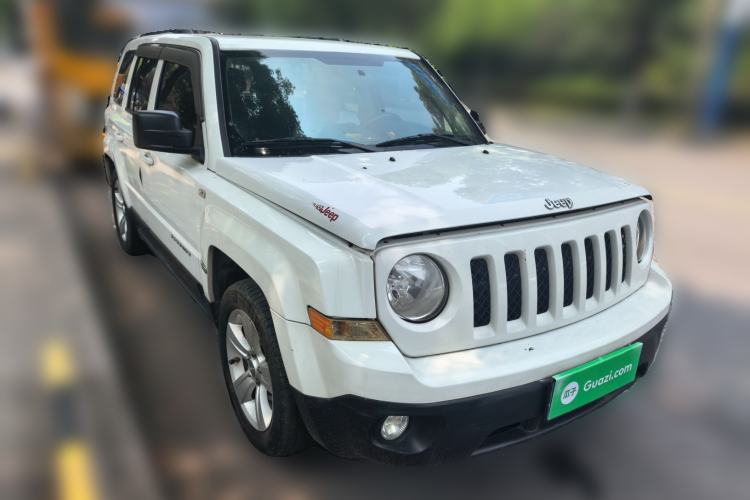Used Jeep Patriot 2014 2.4L Sport Edition Front Right 45 Deg