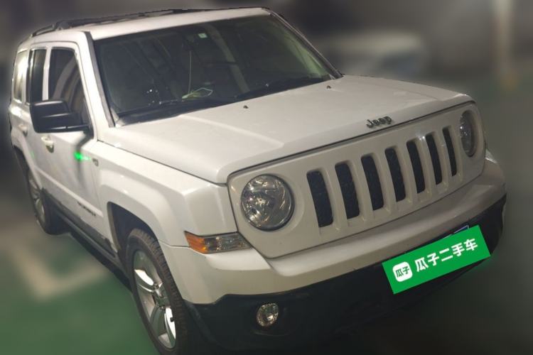 Used Jeep Patriot 2014 2.4L Sport Edition Front Right 45 Deg