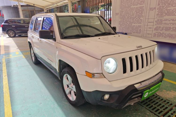 Used Jeep Patriot 2014 2.0L Sport Edition Front Right 45 Deg