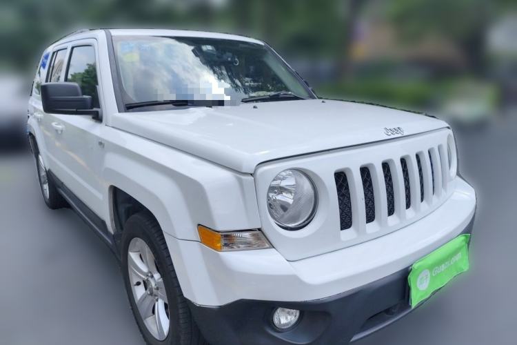 Used Jeep Patriot 2014 2.0L Sport Edition Front Right 45 Deg