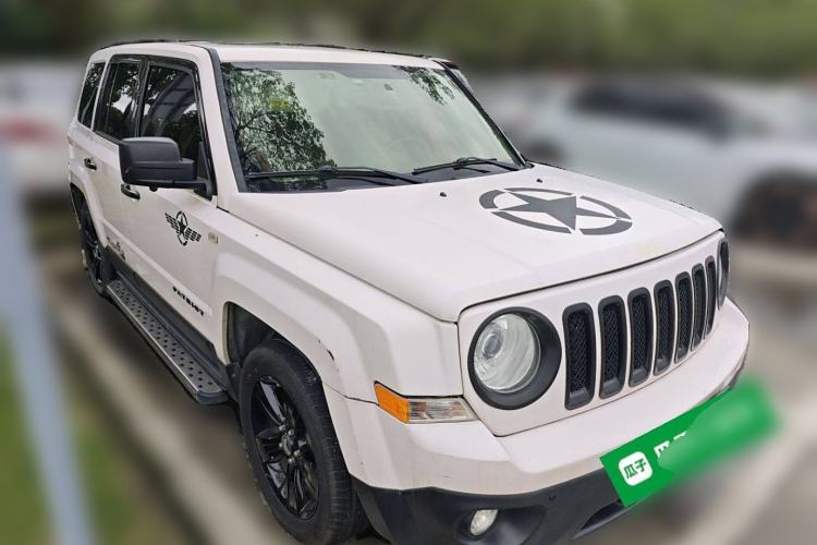 Used Jeep Patriot 2014 2.4L Sport Edition Front Right 45 Deg