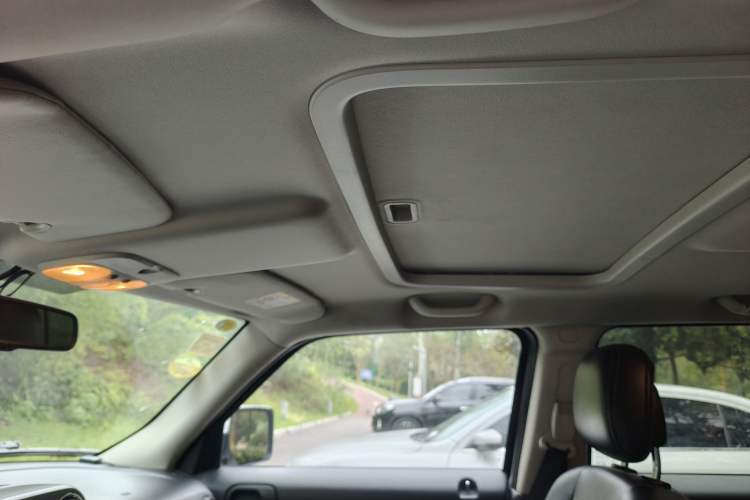 Used Jeep Patriot 2014 2.4L Luxury Navigation Edition Headliner