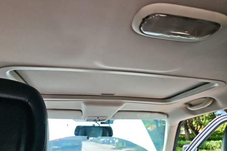 Used Jeep Patriot 2014 2.4L Luxury Navigation Edition Headliner
