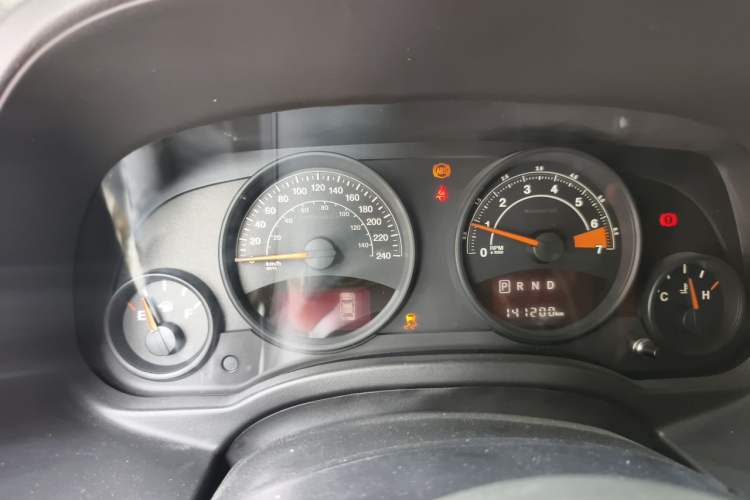 Used Jeep Patriot 2014 2.4L Sport Edition Instrument Cluster