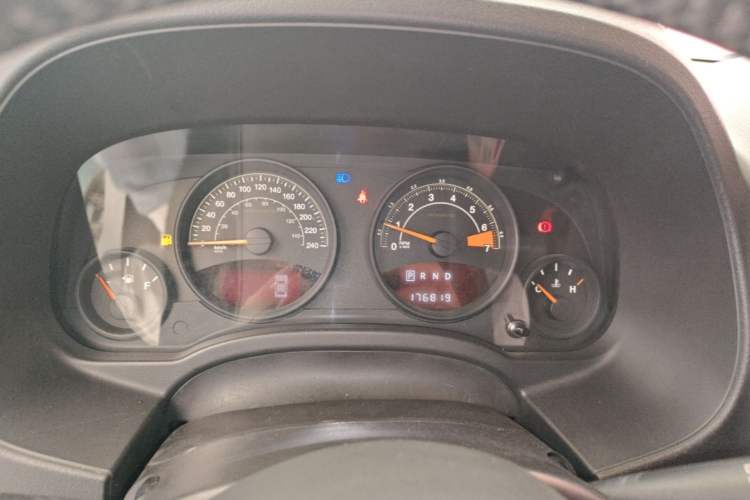 Used Jeep Patriot 2014 2.0L Sport Edition Instrument Cluster