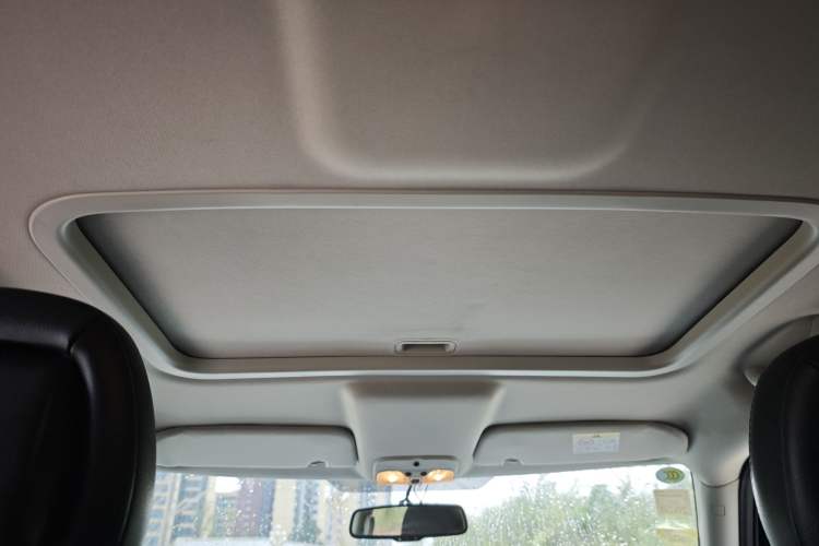 Used Jeep Patriot 2014 2.4L Luxury Navigation Edition Interior 5