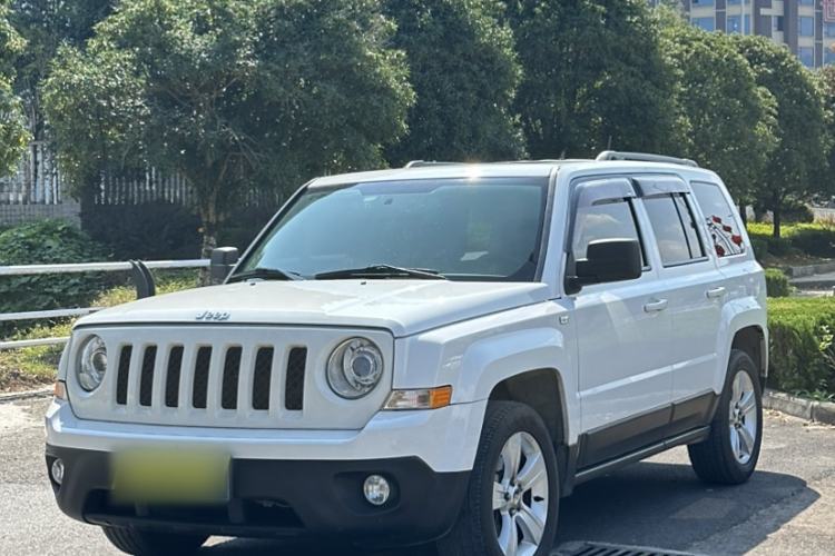 Used Jeep Patriot 2014 2.0L Sport Edition Left Front Headlight