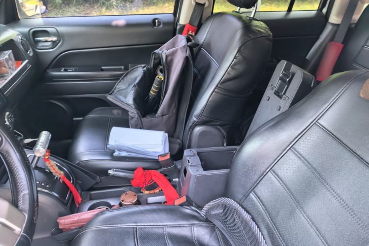 Used Jeep Patriot 2014 2.4L Sport Edition Left Front Seat