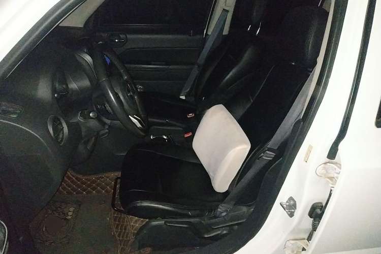 Used Jeep Patriot 2014 2.4L Sport Edition Left Front Seat