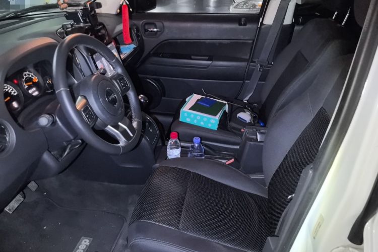 Used Jeep Patriot 2014 2.4L Sport Edition Left Front Seat