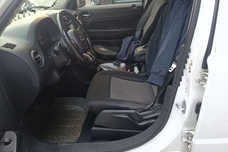 Used Jeep Patriot 2014 2.4L Sport Edition Left Front Seat