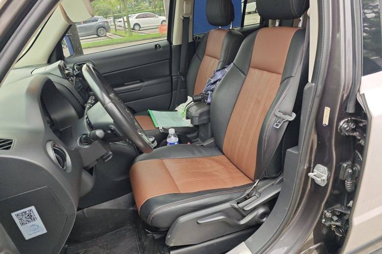 Used Jeep Patriot 2014 2.4L Sport Edition Left Front Seat