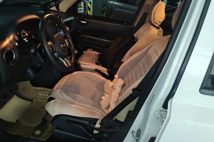 Used Jeep Patriot 2014 2.4L Sport Edition Left Front Seat