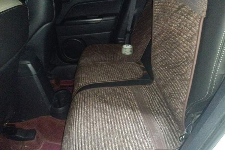 Used Jeep Patriot 2014 2.4L Sport Edition Left Rear Seat