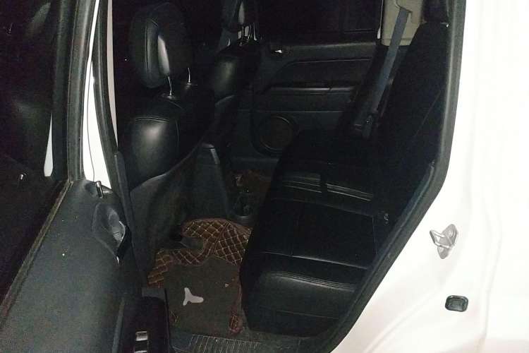 Used Jeep Patriot 2014 2.4L Sport Edition Left Rear Seat