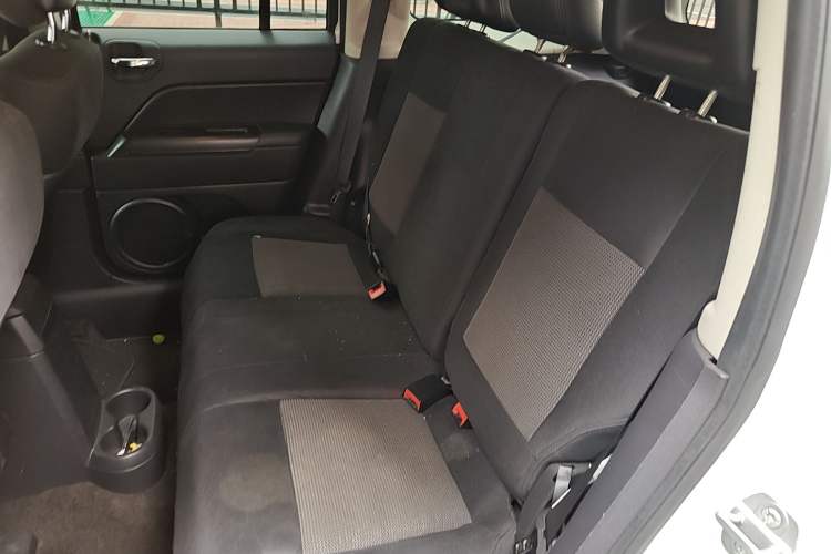 Used Jeep Patriot 2014 2.0L Sport Enhanced Edition Left Rear Seat
