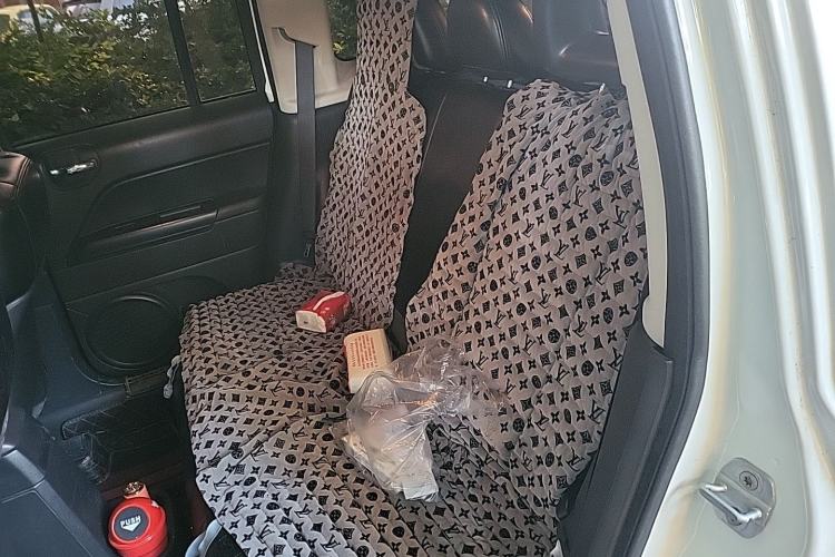Used Jeep Patriot 2014 2.4L Serpentine Collection Edition Left Rear Seat