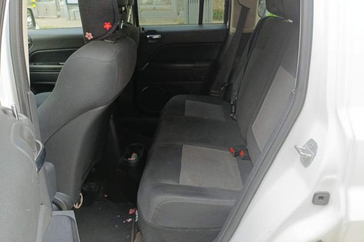 Used Jeep Patriot 2014 2.4L Sport Edition Left Rear Seat