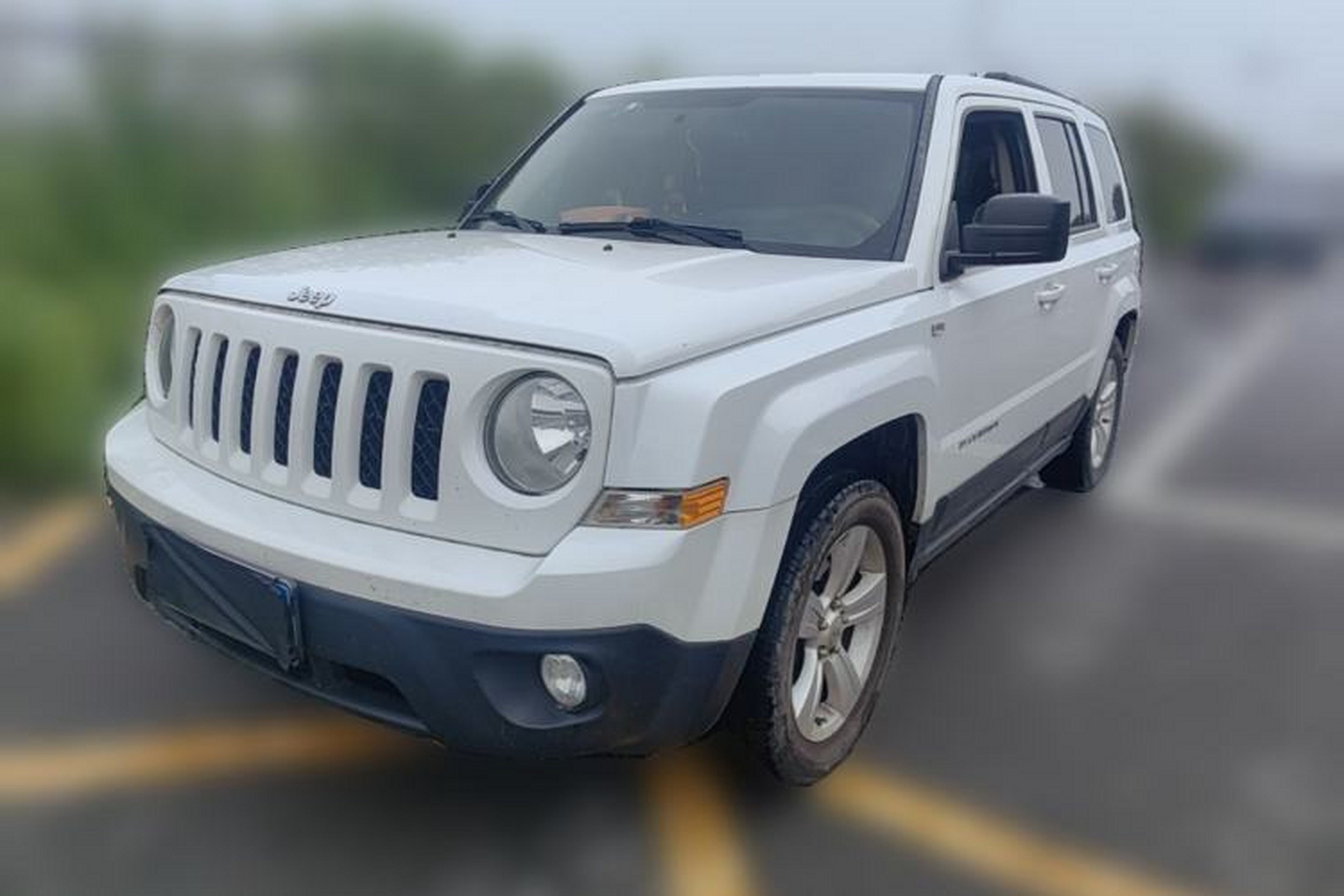 Used Jeep Patriot 2014 2.4L Sport Edition Guazi used car, China used car export, Used car for sale, Used  cars, Cheapest cars for sale