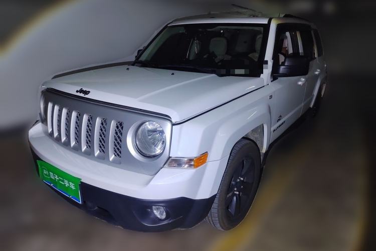 Used Jeep Patriot 2014 2.4L Serpentine Collection Edition Guazi used car, China used car export, Used car for sale, Used cars, Cheapest cars for sale
