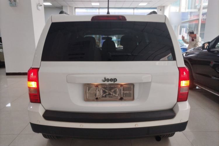Used Jeep Patriot 2014 2.0L Sport Enhanced Edition Rear