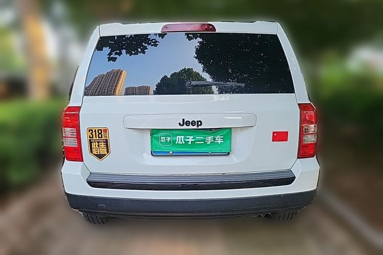 Used Jeep Patriot 2014 2.4L Serpentine Collection Edition Rear